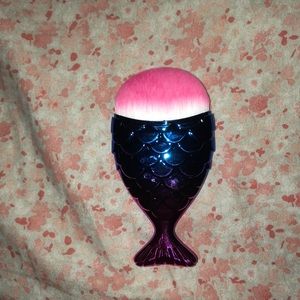 Mermaid makeup brush 💗
